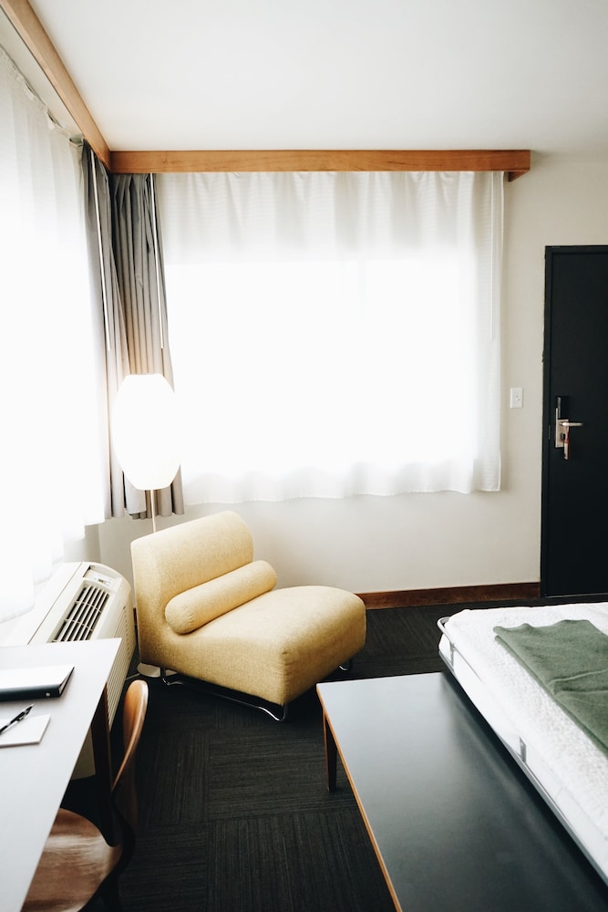 Design Suite, 1 Bedroom, Bathtub photo 3