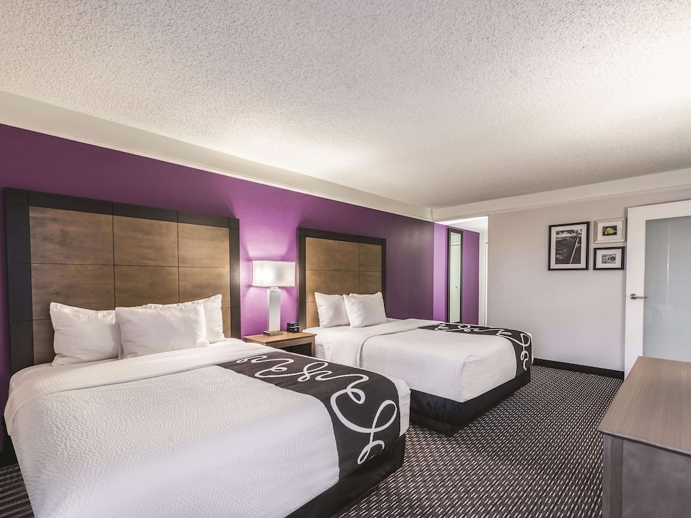 Suite, 1 Bedroom, Non Smoking - Photo 2