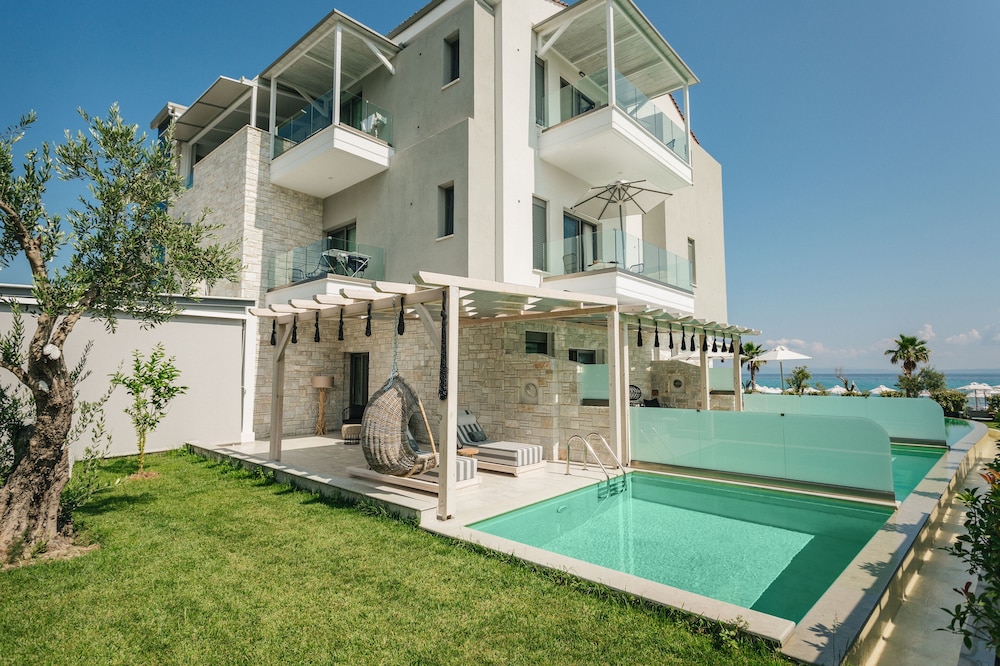 Triple Suite, Private Pool