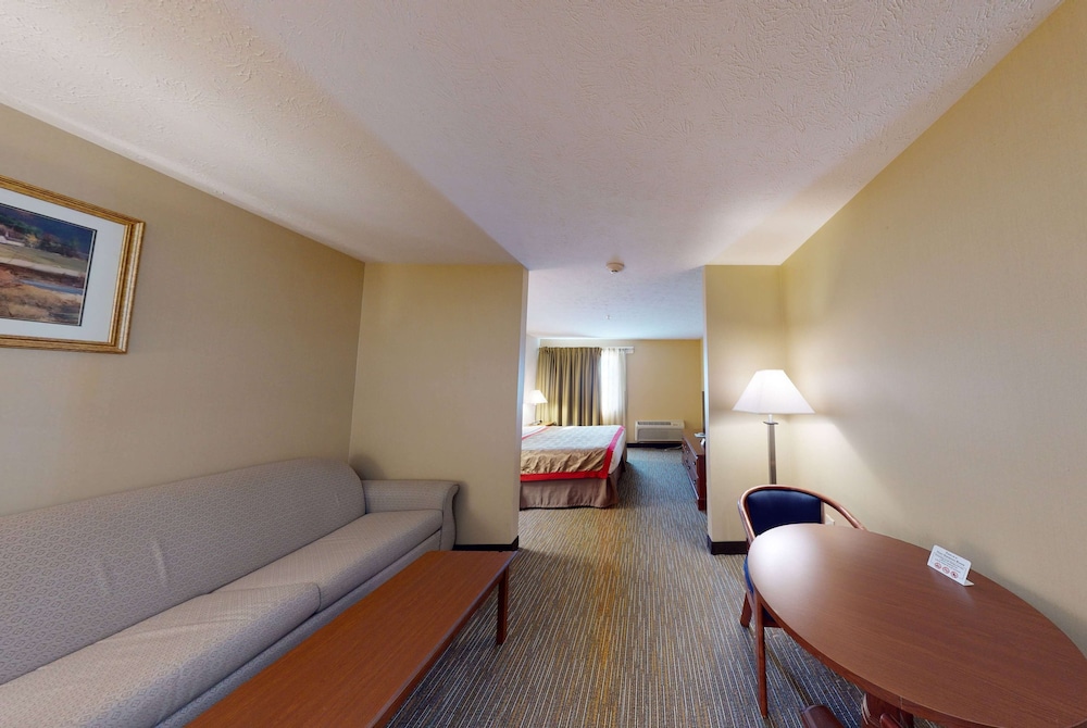 Ramada by Wyndham Strasburg/Shenandoah Valley