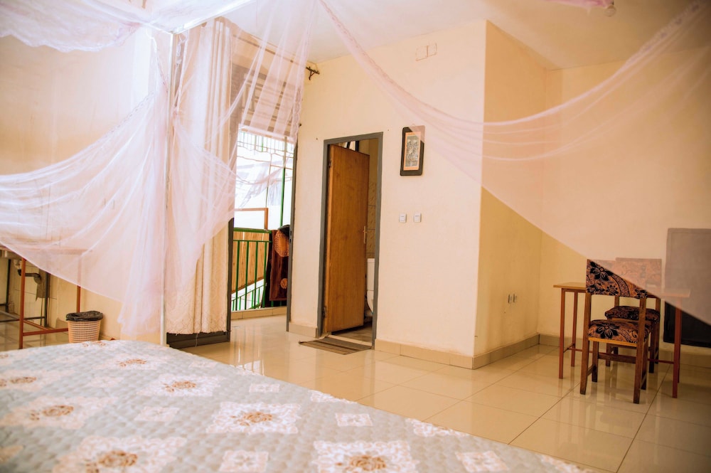 Basic Single Room photo 2