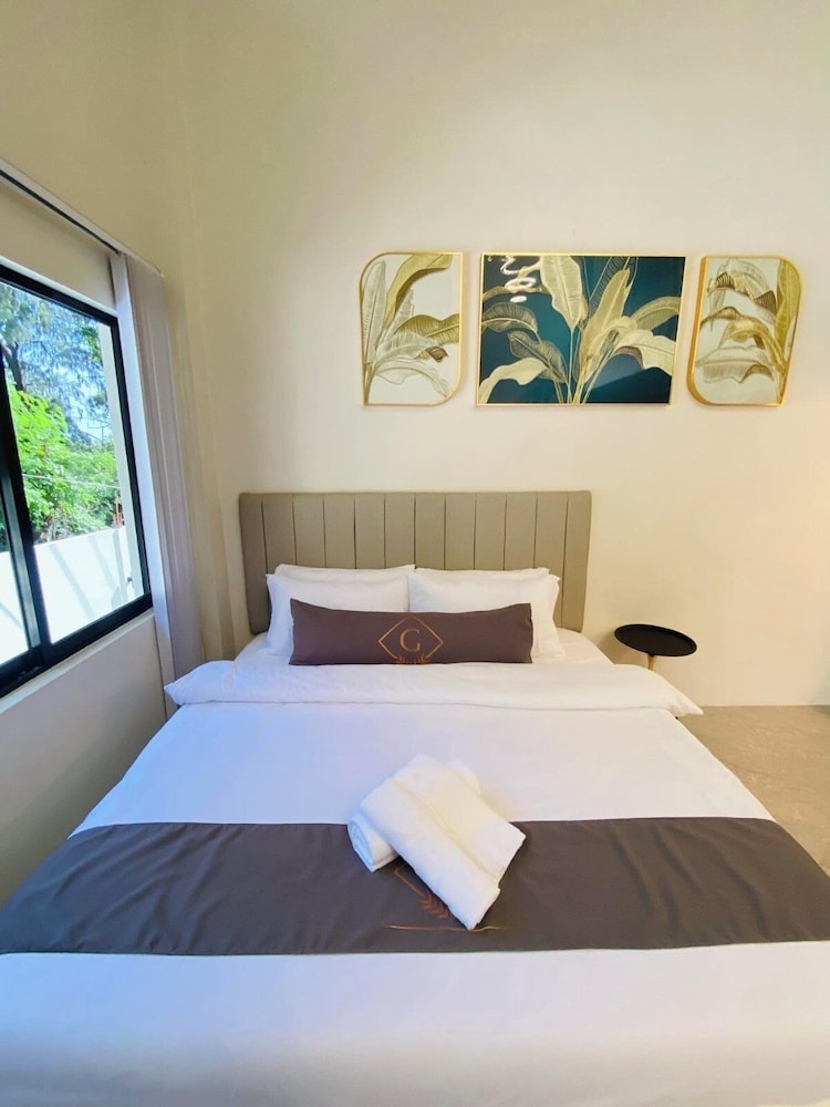 Luxury Villa photo 3