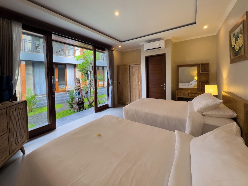 Superior Room, 2 Twin Beds photo 2