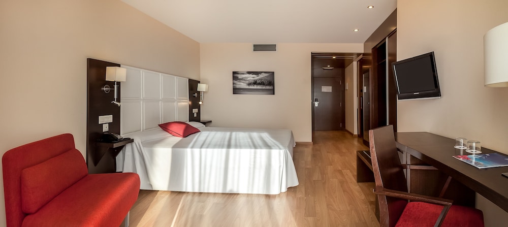 Junior Suite, Balcony (2 Adults and 2 Children)