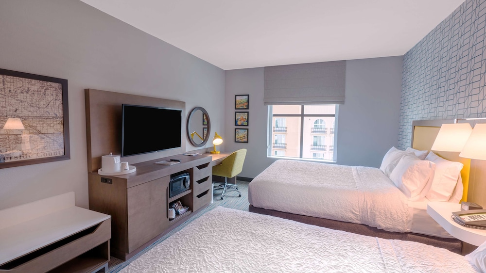 Sandard Room, 2 Queen Beds, Accessible (Roll-in Shower) - Photo 2