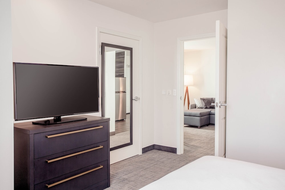 Suite, Multiple Beds - Photo 2