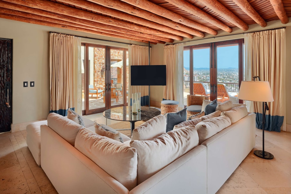4 Bedroom Pedregal Private Home - Photo 5