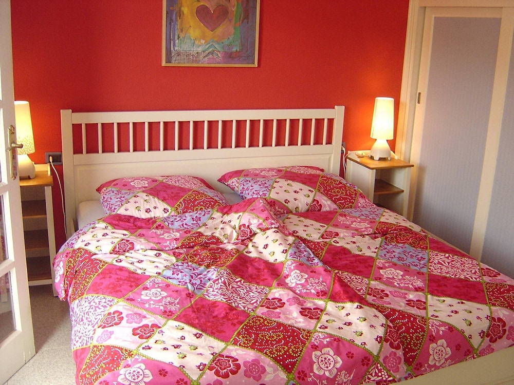 House, 2 Bedrooms, Terrace, Garden View