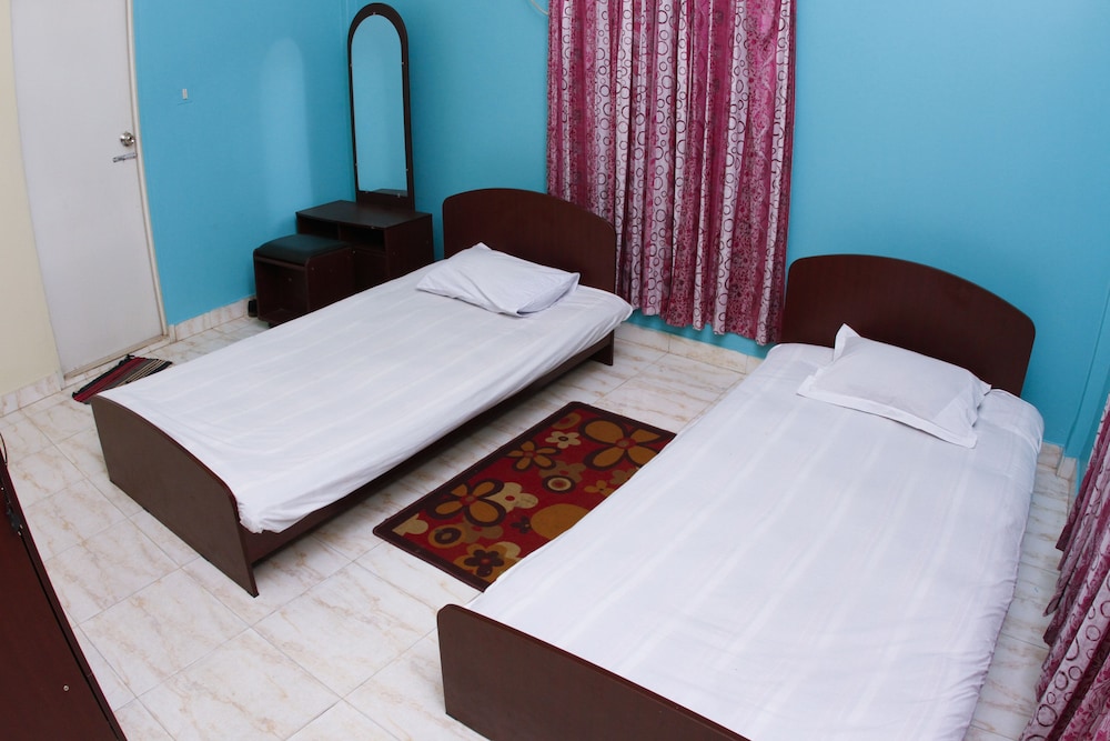 Standard Twin Room photo 2