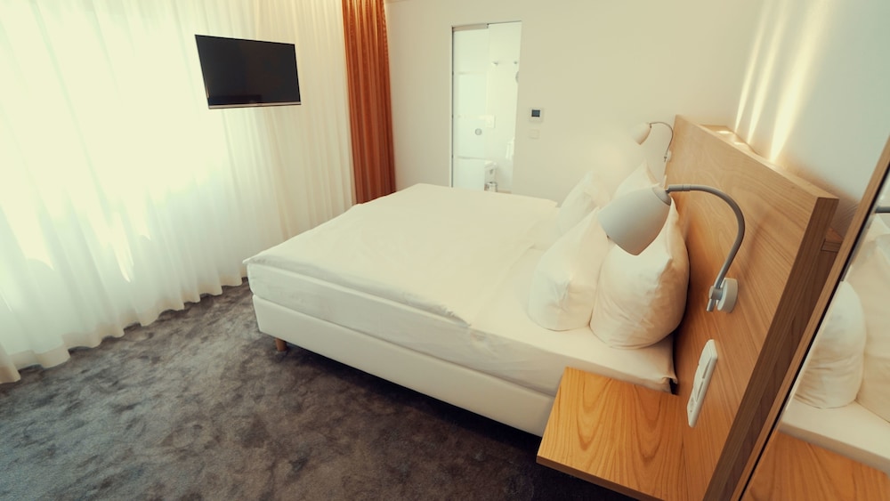 Deluxe Double Room photo 2
