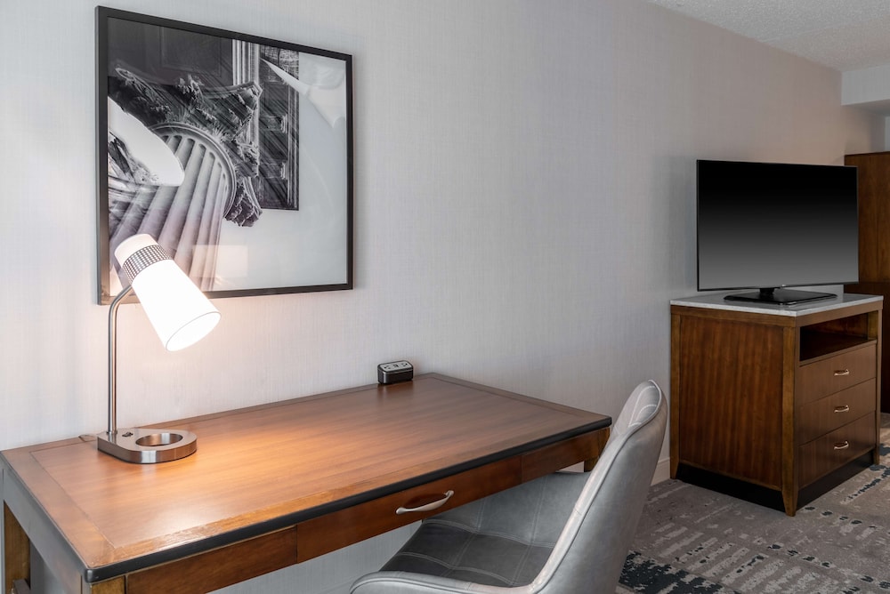 Room - Photo 2