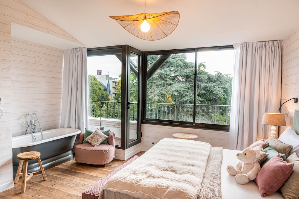 Double Room, Prestige