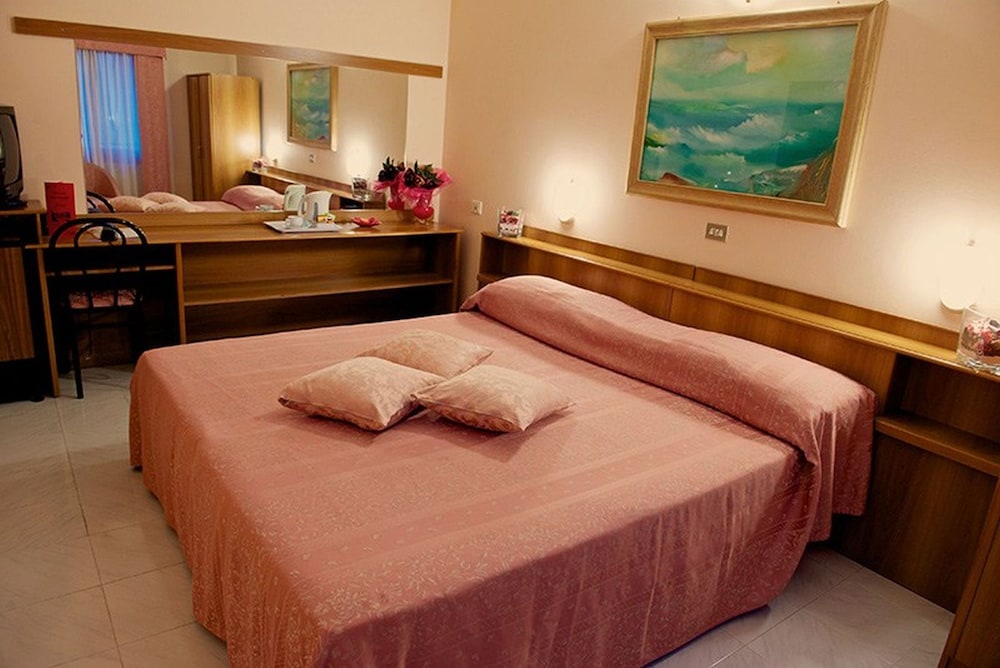 Double Room Single Use photo 2