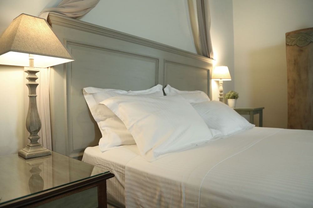 Daphne Superior Double Room photo 1