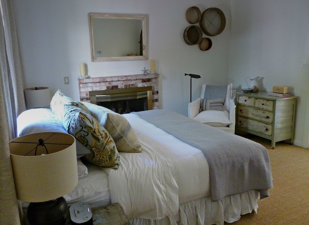 Mimosa Suite