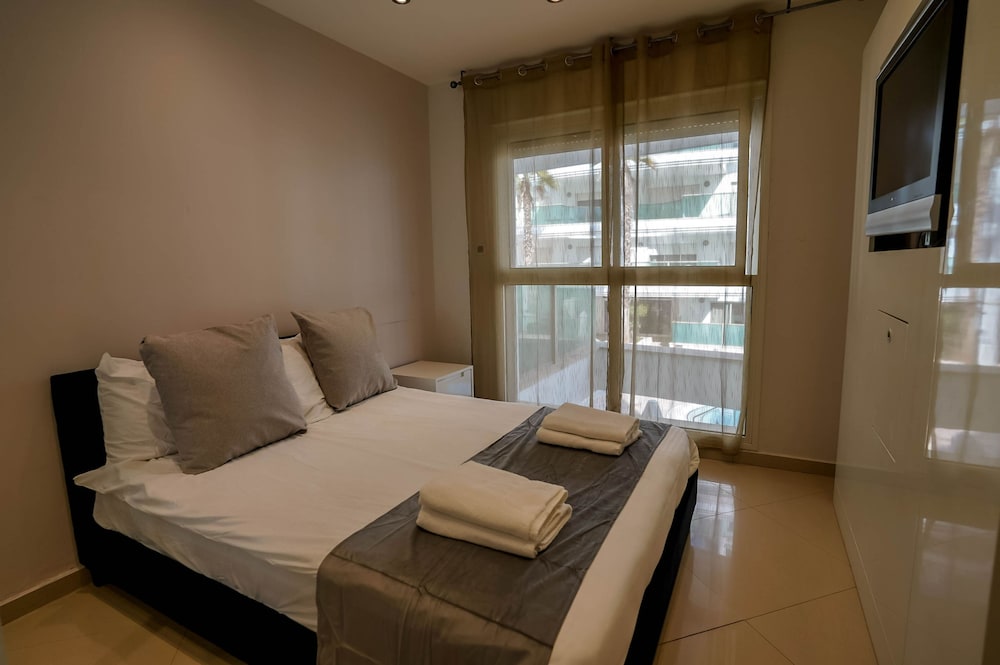 A2 APT 5