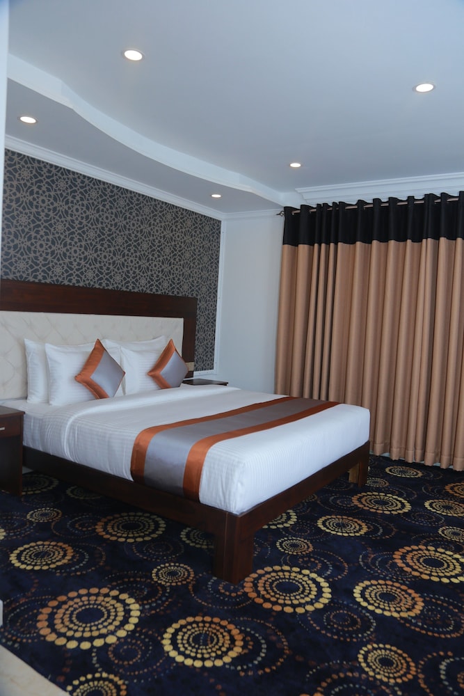 Deluxe Double Room photo 2