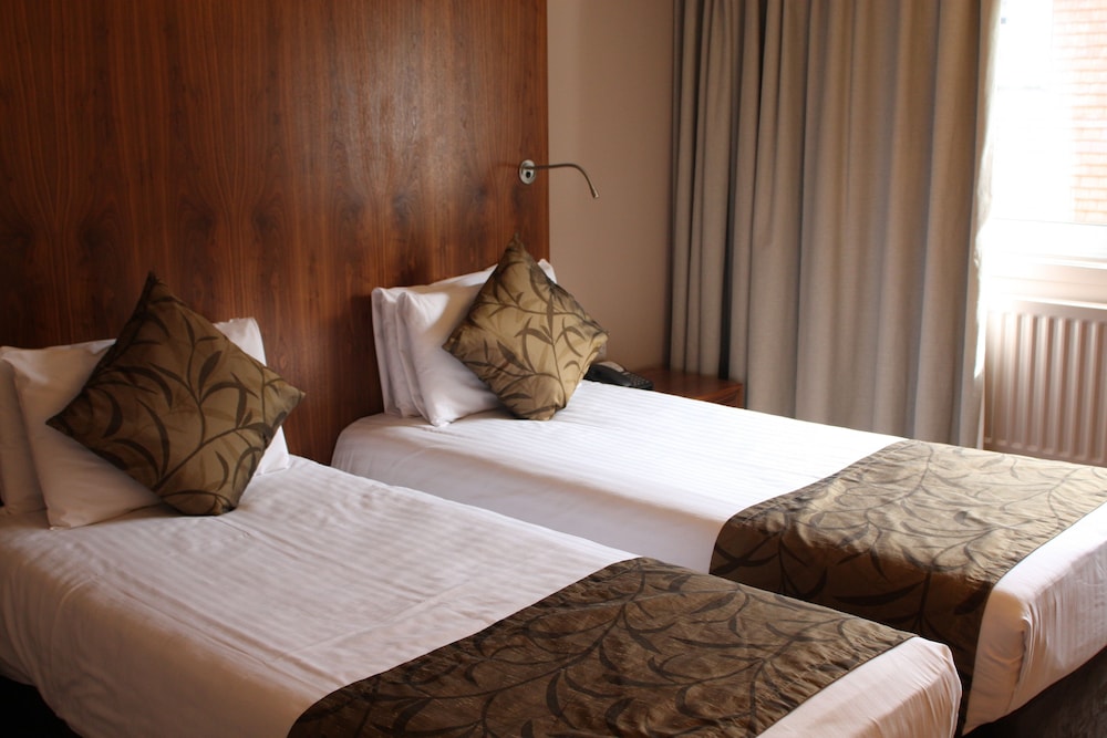 Twin Room - Photo 1
