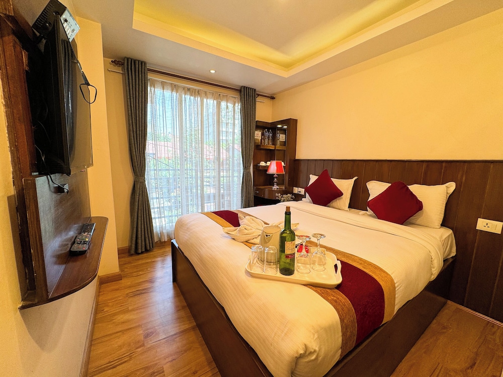 Deluxe Double or Twin Room - Photo 1