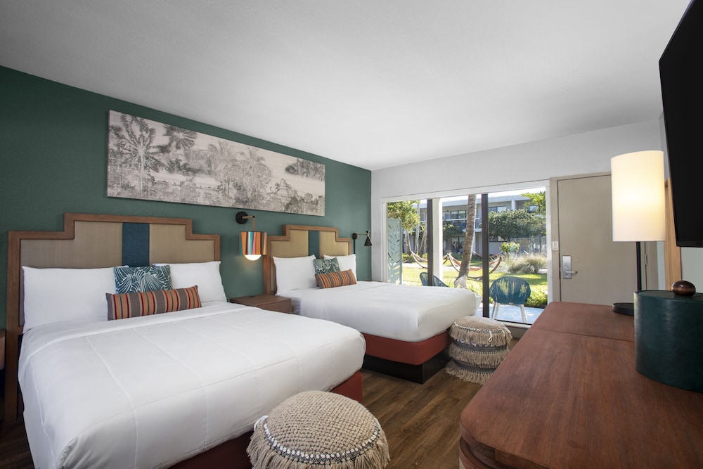 Room, 2 Queen Beds (Courtyard) - Photo 1