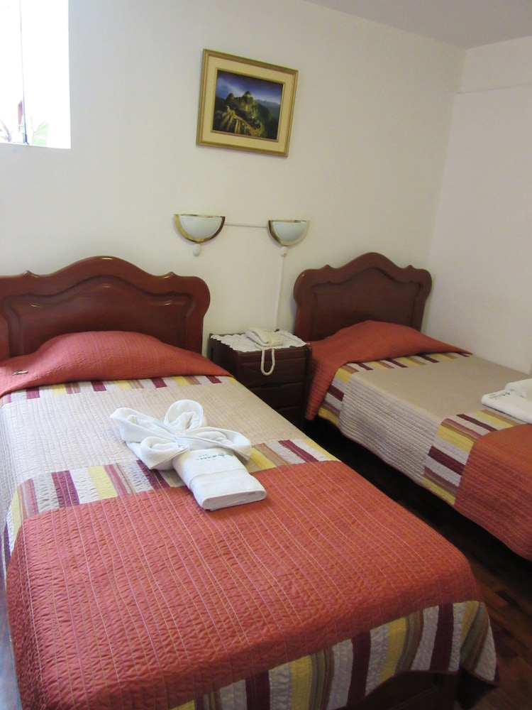 Standard Twin Room photo 1