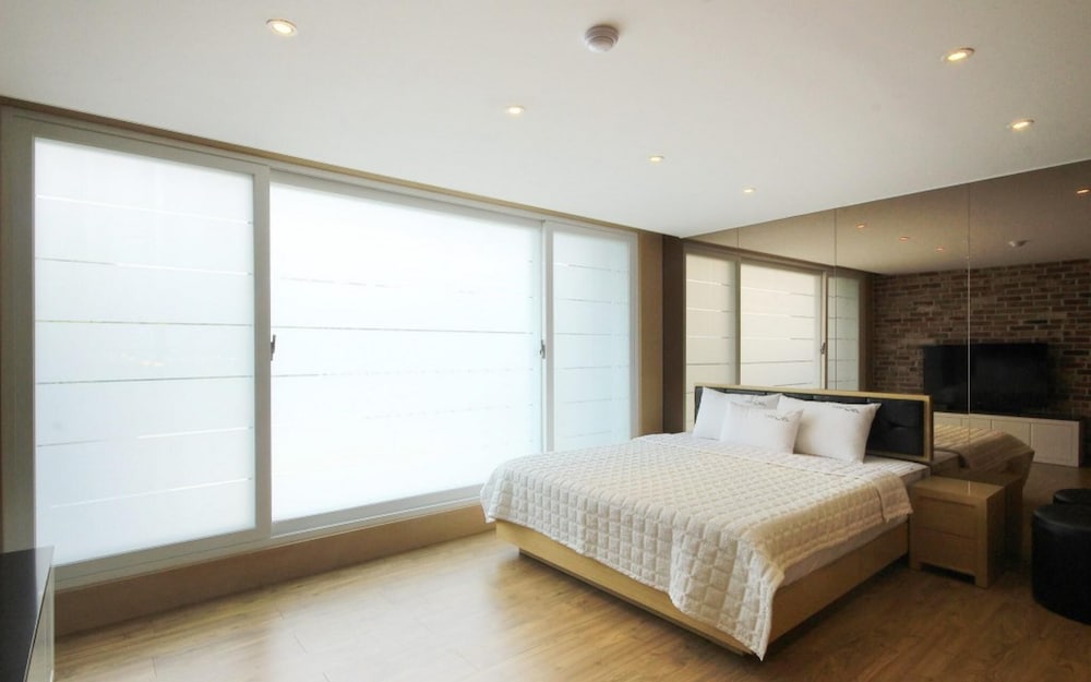 Room (Duplex Twin) - Photo 4