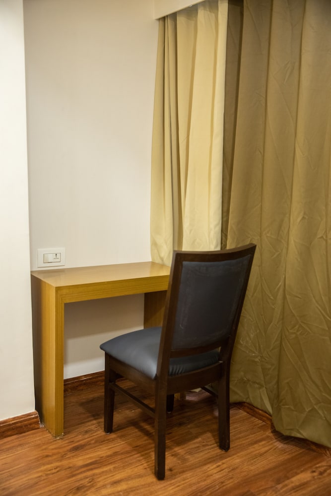 Economy Room photo 3