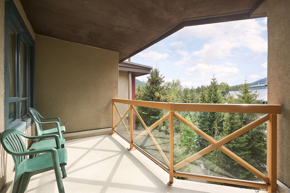 Family Suite, 1 Bedroom, Balcony - Photo 6