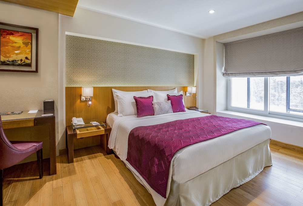 Super Deluxe Room