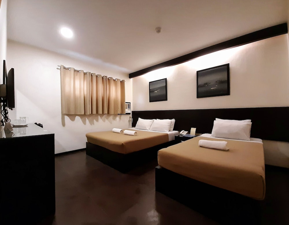 Standard Triple Room photo 2