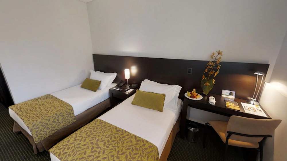 Standard Room, 2 Twin Beds (Standard Twin Room) - Photo 1