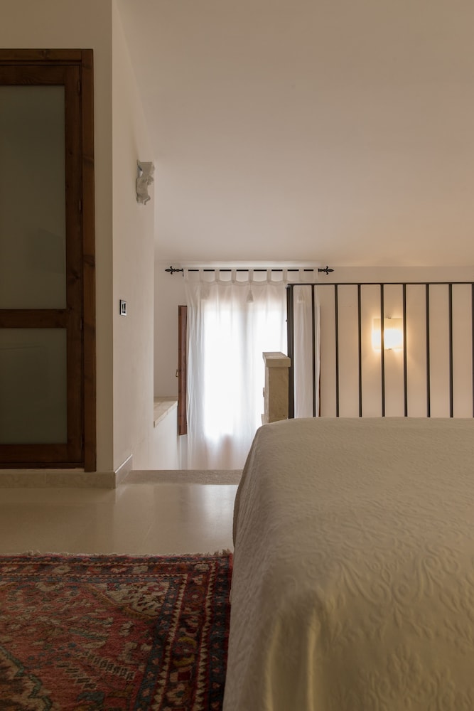 Superior Deluxe Double-Bed Room photo 3