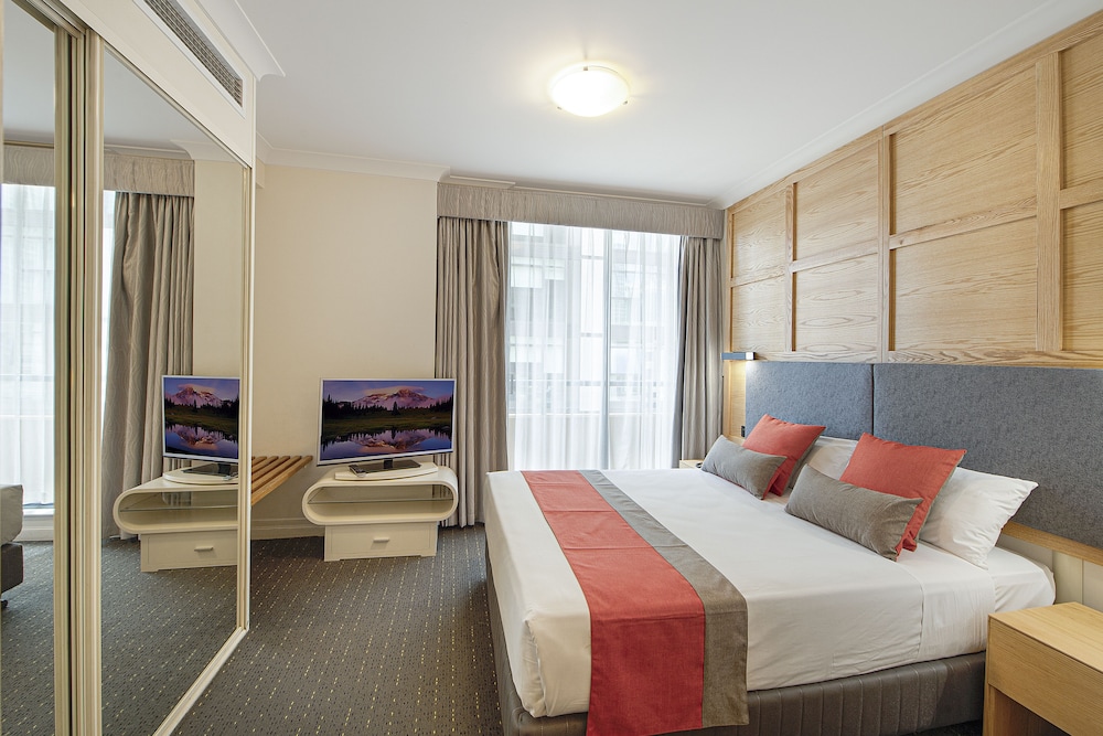 One Bedroom Apartment with Limited Housekeeping photo 1