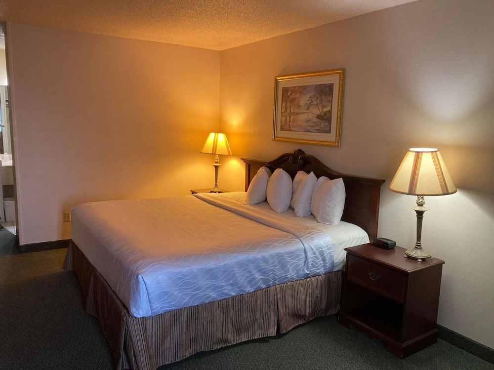 Economy Double Room, Non Smoking photo 2