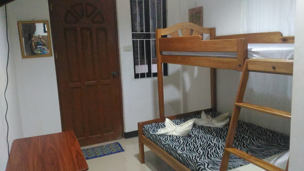Triple Room (1 Bunk Bed) photo 3