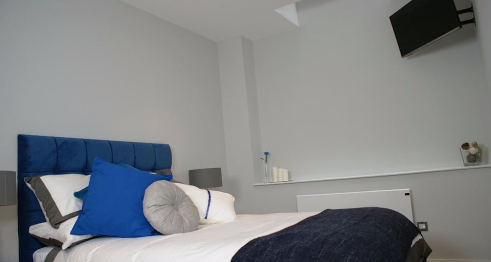 Luxury Apartment, 3 Bedrooms, City View (The Sapphire)