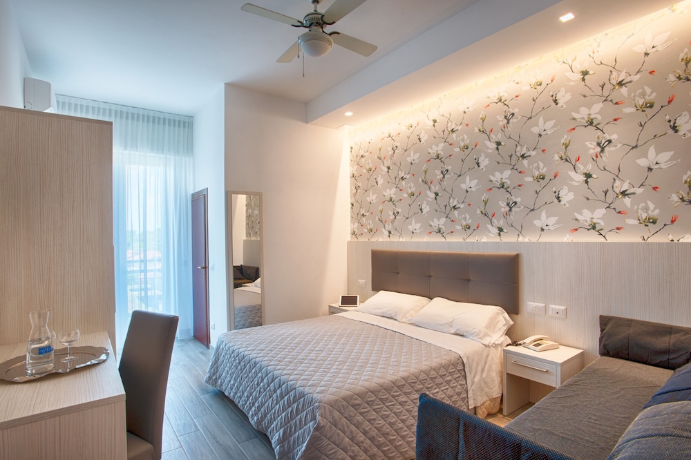 Comfort Triple Room
