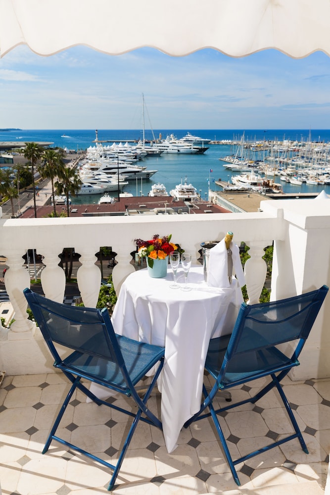Double or Twin Room, Sea View - Photo 4
