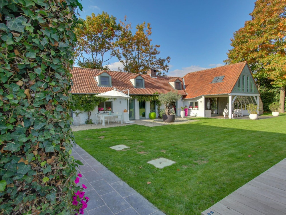 House photo 2