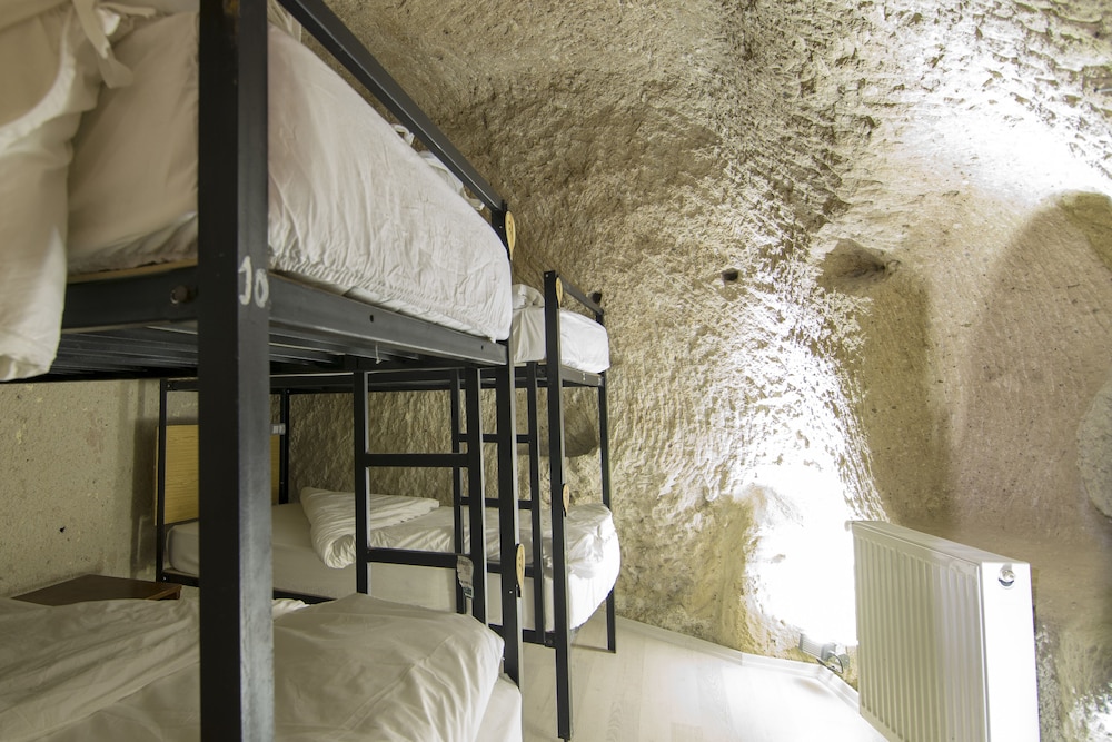 Shared Dormitory, Women Only, No Windows photo 1