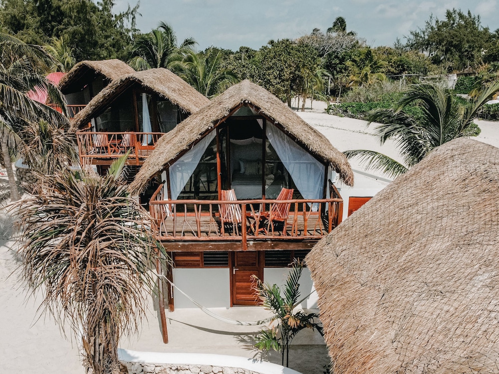 Exclusive Cabin, Private Pool, Partial Sea View