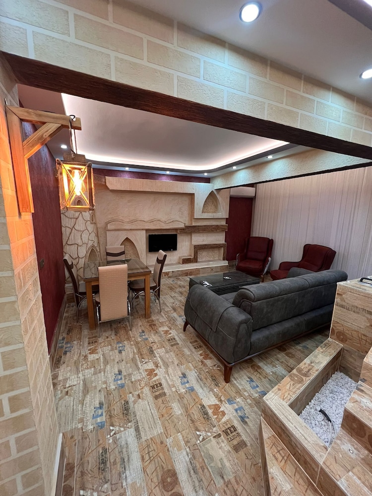 Luxury Suite