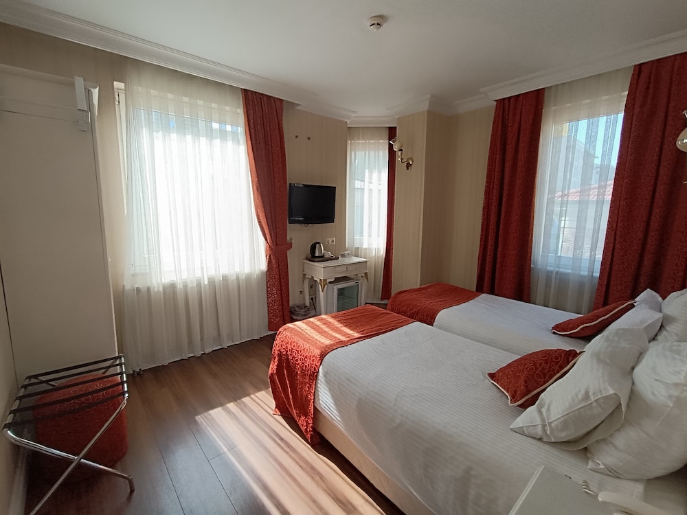 Standard Double or Twin Room (Extra Bed) photo 1