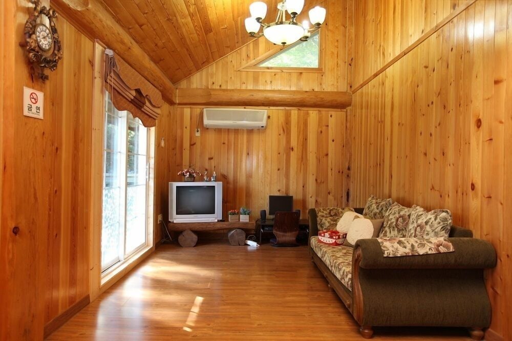 Family Room photo 2