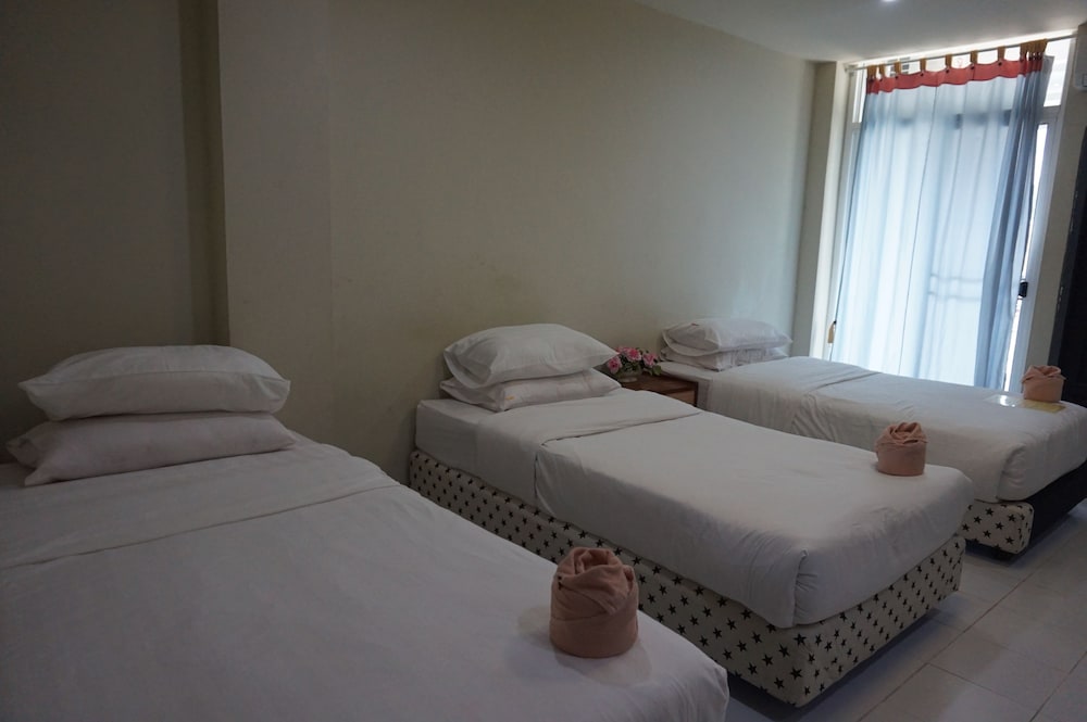 Standard Triple Room photo 3