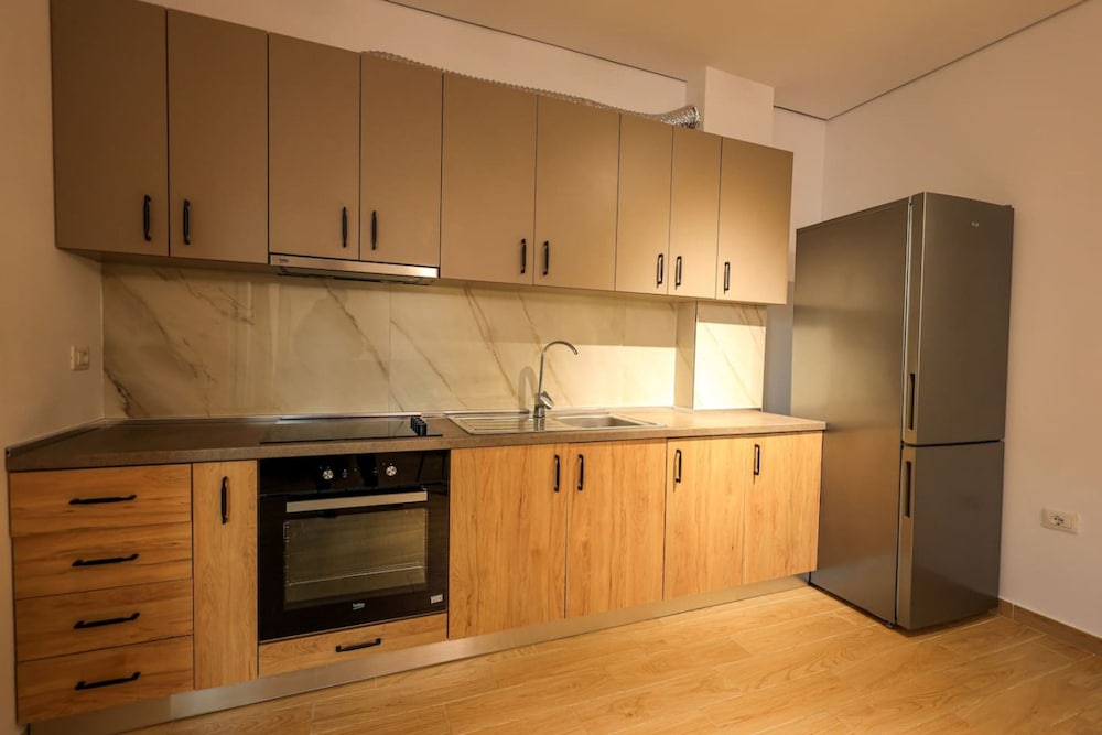 Apartment photo 2