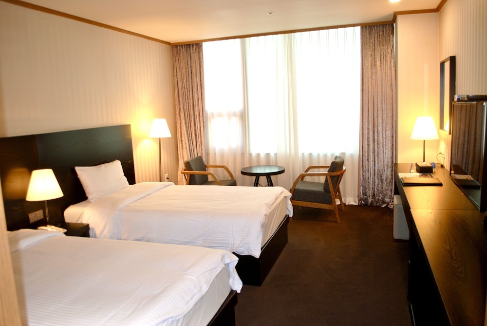 Standard Twin Room photo 3