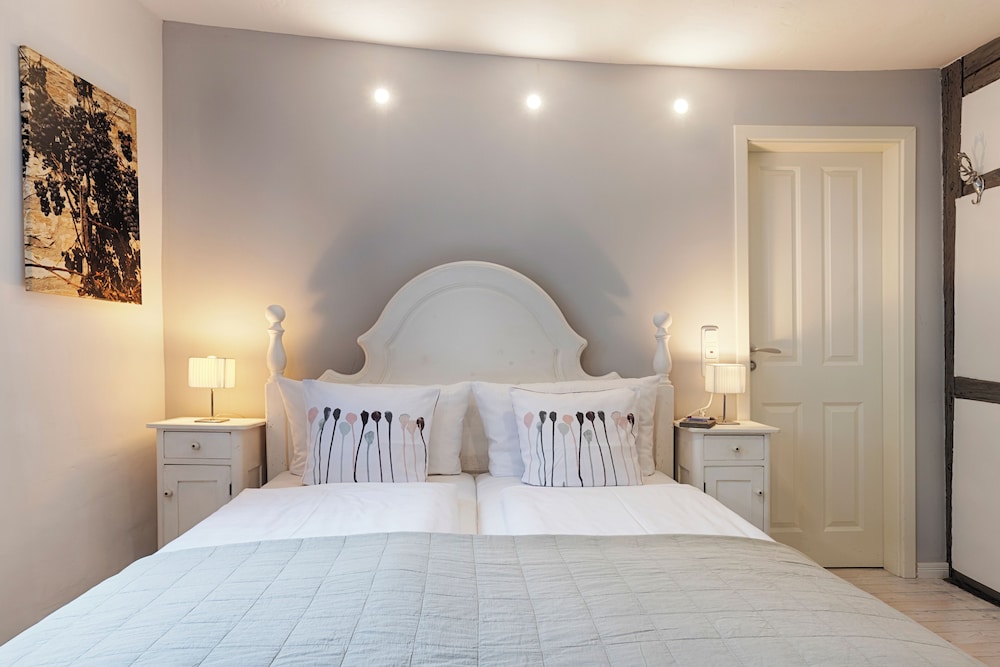 Comfort Studio Suite, 2 Bedrooms, Non Smoking