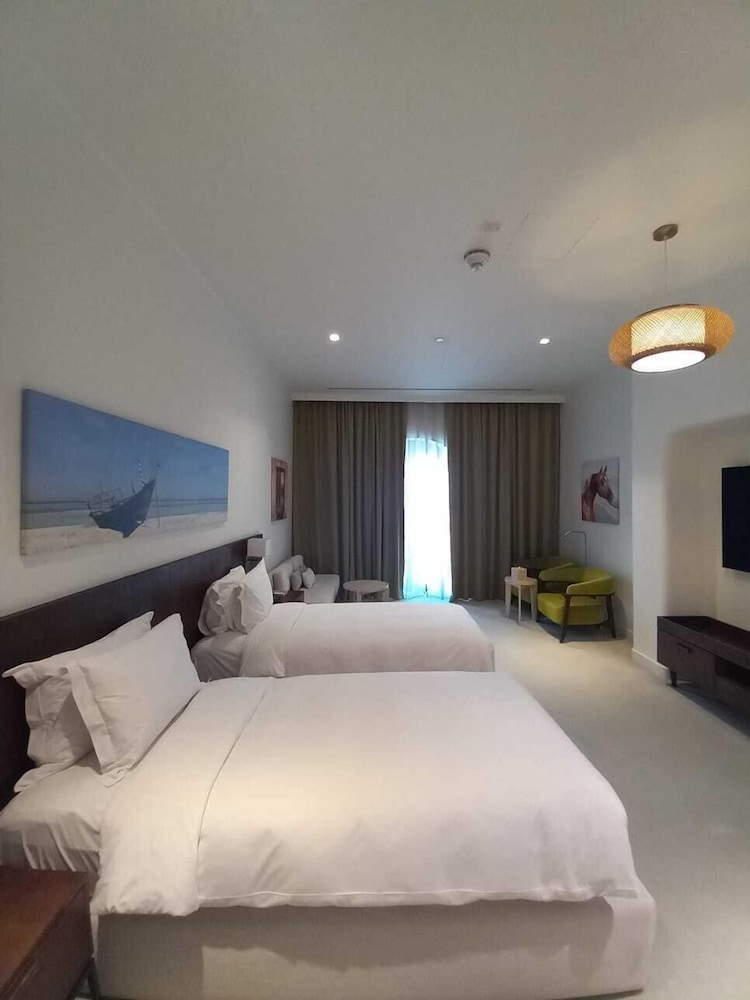 Deluxe Double Or Twin Room - Photo 1
