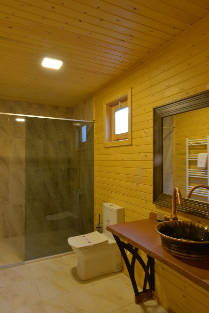 Luxury Room, Non Smoking, Mountain View photo 2